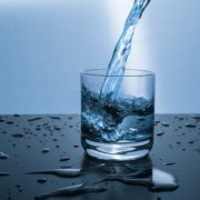 Wasser trinken macht dich fit