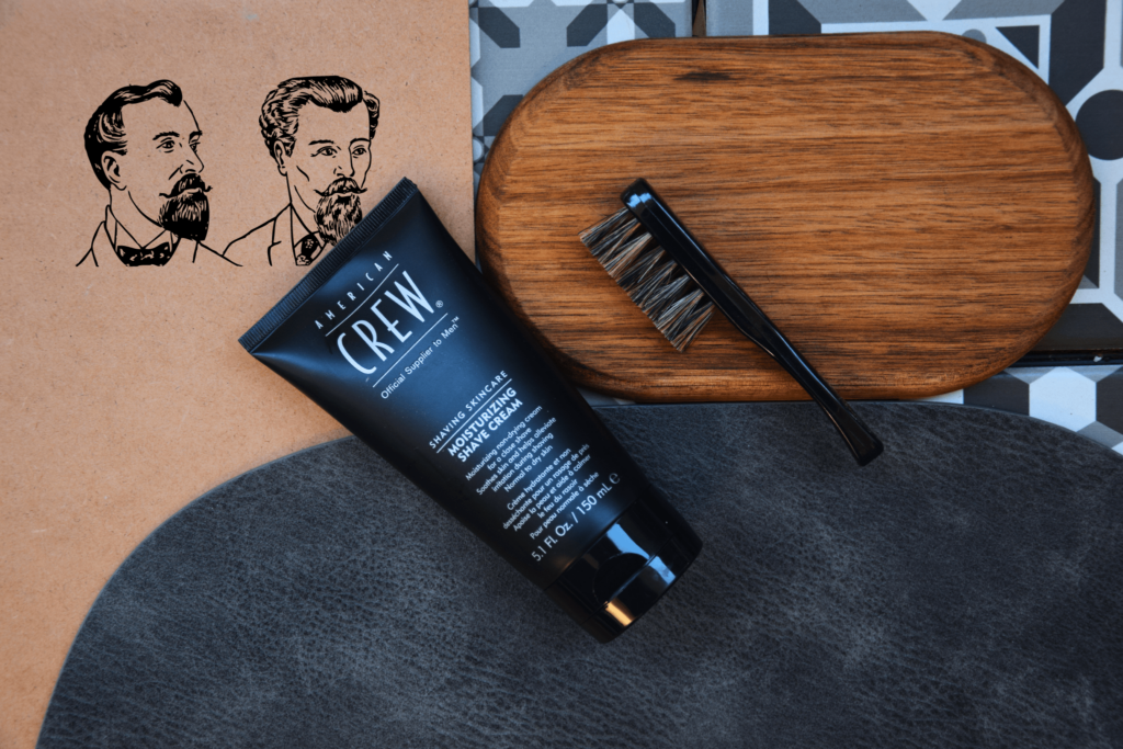 Bartpflege Produkte Bürste & Shave Cream